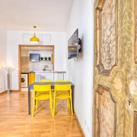 Ripetta Gialla Apartment *